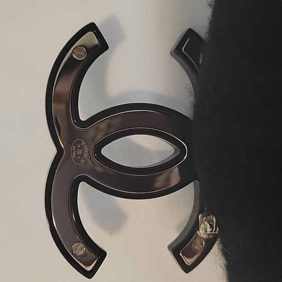 Chanel black cashmere beanie - Picture 4 of 6